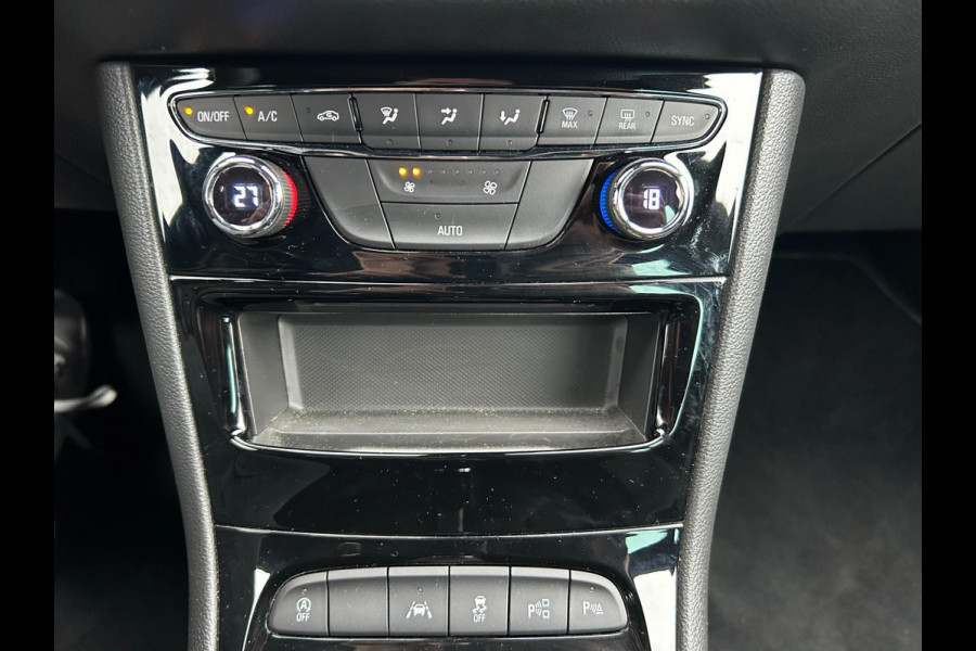 Opel Astra Sports Tourer 1.2 Turbo Elegance - Navi - Climate - Parkeerhulp - Trekhaak - Org.NL