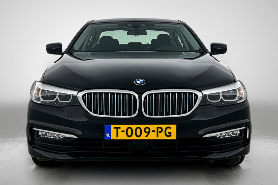 BMW 5 Serie 530e iPerformance Executive(Dealer OnderH, Navi, Active Cruise, Lane Assist, PDC V+A, Bots waarschuwing, Etc)