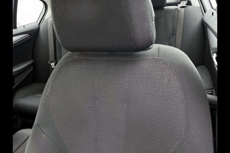 BMW 5 Serie 530e iPerformance Executive(Dealer OnderH, Navi, Active Cruise, Lane Assist, PDC V+A, Bots waarschuwing, Etc)