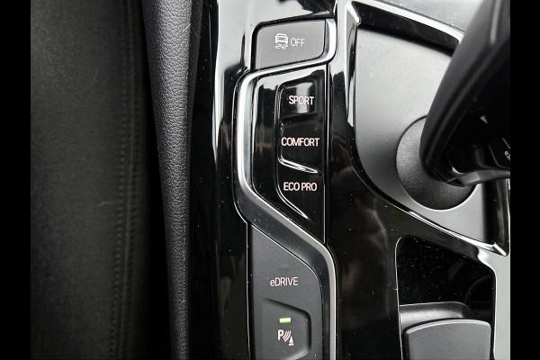 BMW 5 Serie 530e iPerformance Executive(Dealer OnderH, Navi, Active Cruise, Lane Assist, PDC V+A, Bots waarschuwing, Etc)