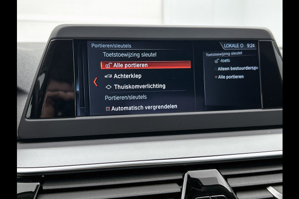 BMW 5 Serie 530e iPerformance Executive(Dealer OnderH, Navi, Active Cruise, Lane Assist, PDC V+A, Bots waarschuwing, Etc)