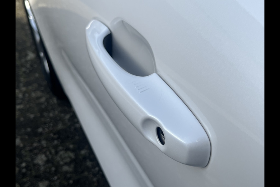 Ford Kuga 2.5 PHEV Titanium NIEUW GELEVERD/1500KG TREKGEWICHT/WEGKL.TREKHA