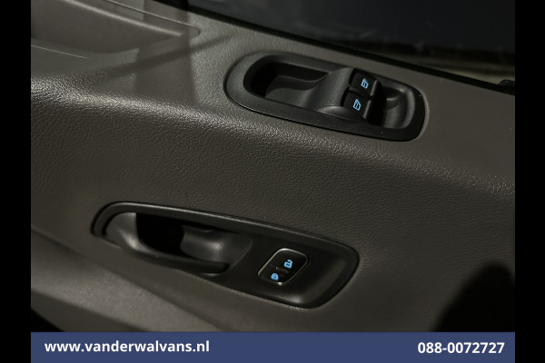 Ford Transit 2.0 TDCI 170pk L3H2 Euro6 Airco | Camera | Apple Carplay | Cruisecontrol | 2500kg Trekhaak Android Auto, Verwarmde voorruit, Parkeersensoren, Bijrijdersbank