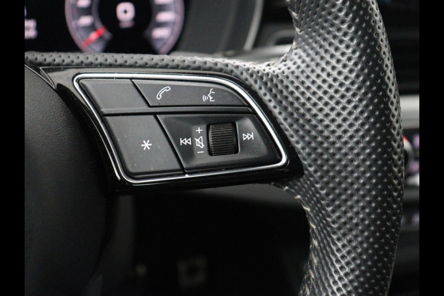 Audi A4 40 TFSI Launch edition Sport | Panoramadak | Trekhaak | Sportstoelen | DAB | Carplay | Virtual Cockpit | Half leder | Full LED | Navigatie | Parkeerhulp | Sportstuur | S Line