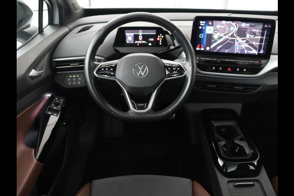 Volkswagen ID.4 First Max 77 kWh | Panoramadak | Head-Up | 360 Camera | Stoelverwarming | Matrix LED | Sfeerverlichting | Keyless | Adaptive cruise | Navigatie | Carplay | Half leder | Memory