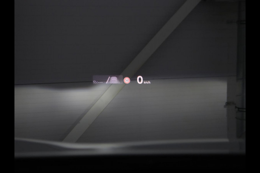 Volkswagen ID.4 First Max 77 kWh | Panoramadak | Head-Up | 360 Camera | Stoelverwarming | Matrix LED | Sfeerverlichting | Keyless | Adaptive cruise | Navigatie | Carplay | Half leder | Memory