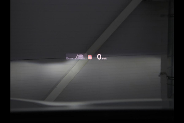 Volkswagen ID.4 First Max 77 kWh | Panoramadak | Head-Up | 360 Camera | Stoelverwarming | Matrix LED | Sfeerverlichting | Keyless | Adaptive cruise | Navigatie | Carplay | Half leder | Memory