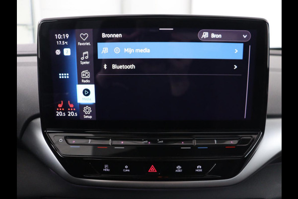 Volkswagen ID.4 First Max 77 kWh | Panoramadak | Head-Up | 360 Camera | Stoelverwarming | Matrix LED | Sfeerverlichting | Keyless | Adaptive cruise | Navigatie | Carplay | Half leder | Memory