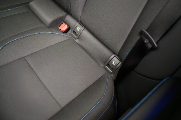 Lynk & Co 01 1.5 261PK Plug-in Hybrid 360° Camera Pano/dak Apple/Carplay Adaptive/Cruise