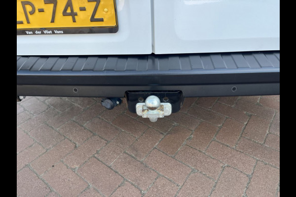 Renault Trafic 2.0 dCi 120pk E6 L2 Work Edition 3p Lease €294p/m, Trekhaak, Airco Aut., Navi, PDC, Led, Cruise controle, Onderhoudshistorie aanwezig