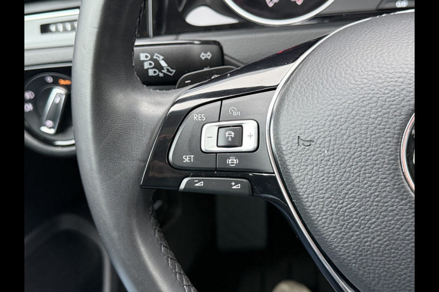 Volkswagen Golf 1.5 TSI Highline | Pano | ACC | LED | Camera | Keyless