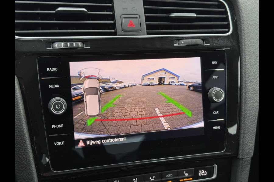 Volkswagen Golf 1.5 TSI Highline | Pano | ACC | LED | Camera | Keyless