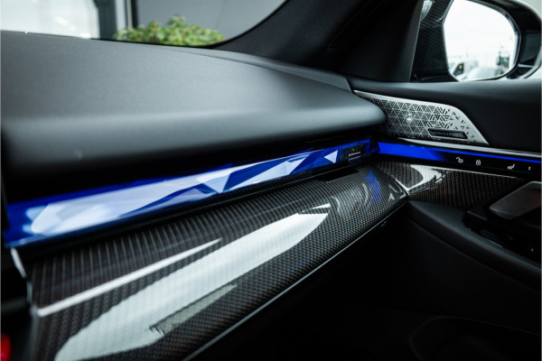 BMW 5 Serie Touring M5 - Panorama | B&W | Carbon | Elek. Trekhaak | 360 Camera