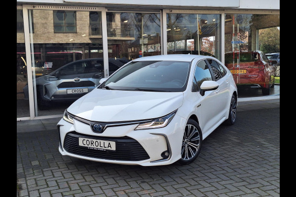 Toyota Corolla Sedan 1.8 Hybrid Style | Parkeersensoren, Navigatie, Keyless