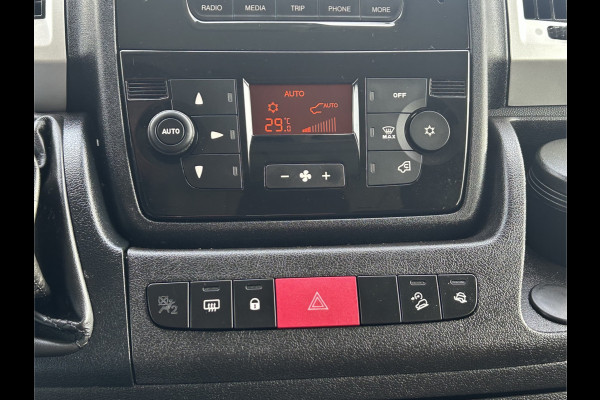 Peugeot Boxer 330 2.2 BlueHDI 141 PK / EURO 6 / L1H1 / 1e EIG. / 77.436 !! / 9 PERSOONS / AIRCO / CRUISE / PERSONENBUS / BLUETOOTH