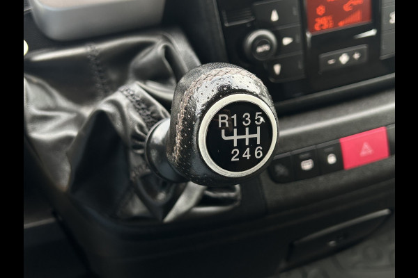 Peugeot Boxer 330 2.2 BlueHDI 141 PK / EURO 6 / L1H1 / 1e EIG. / 77.436 !! / 9 PERSOONS / AIRCO / CRUISE / PERSONENBUS / BLUETOOTH
