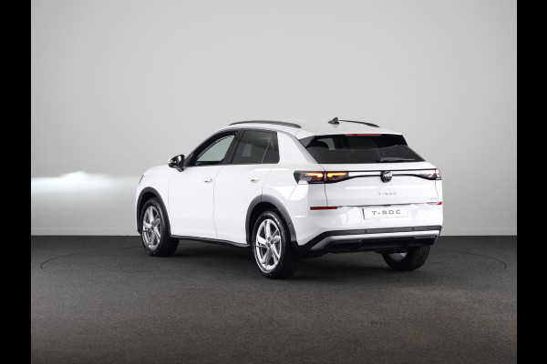 Volkswagen T-Roc Life First Edition 1.5 eTSI 85 kW / 116 PK SUV 7 v