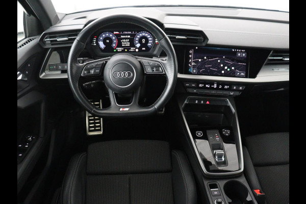Audi A3 30 TFSI S edition | Panoramadak | Sportstoelen | Virtual Cockpit | Carplay | Half leder | Full LED | Parkeerhulp | Cruise control | Bluetooth | Climate control | Navigatie | S Line