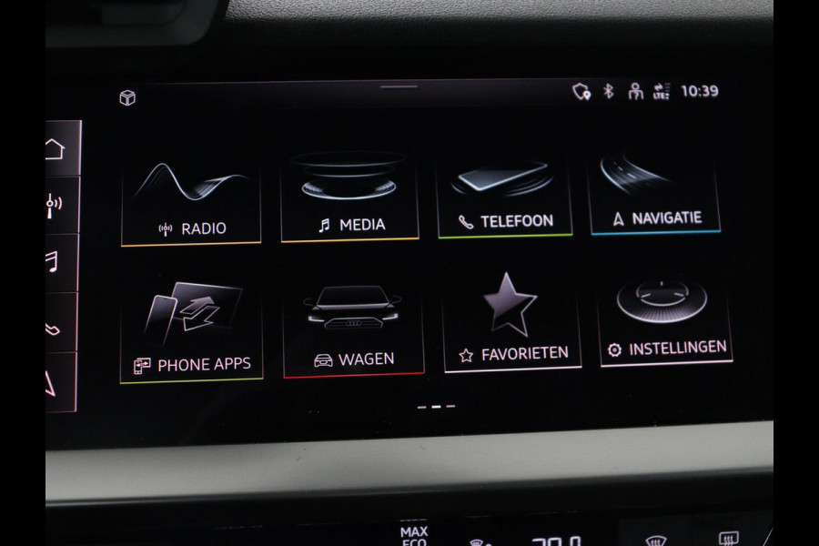 Audi A3 30 TFSI S edition | Panoramadak | Sportstoelen | Virtual Cockpit | Carplay | Half leder | Full LED | Parkeerhulp | Cruise control | Bluetooth | Climate control | Navigatie | S Line