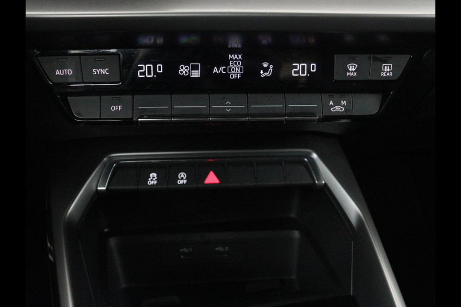 Audi A3 30 TFSI S edition | Panoramadak | Sportstoelen | Virtual Cockpit | Carplay | Half leder | Full LED | Parkeerhulp | Cruise control | Bluetooth | Climate control | Navigatie | S Line