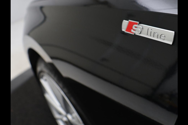 Audi A3 30 TFSI S edition | Panoramadak | Sportstoelen | Virtual Cockpit | Carplay | Half leder | Full LED | Parkeerhulp | Cruise control | Bluetooth | Climate control | Navigatie | S Line