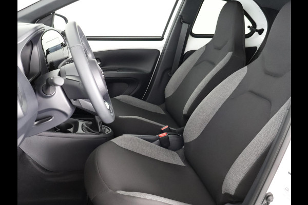 Toyota Aygo X 1.0 VVT-i MT Play | Apple Carplay & Android Auto | Adaptive Cruise Control | Cruise control