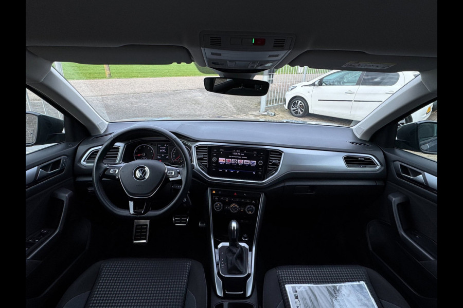 Volkswagen T-Roc 1.5 TSI Style STANDKACHEL / CAMERA / IQ LIGHT / STOELVERWARMING / CARPLAY / DRIVING SELECTION MODE
