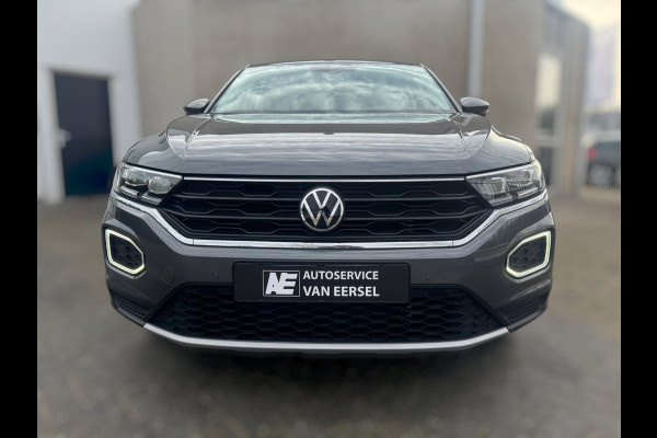 Volkswagen T-Roc 1.5 TSI Style STANDKACHEL / CAMERA / IQ LIGHT / STOELVERWARMING / CARPLAY / DRIVING SELECTION MODE