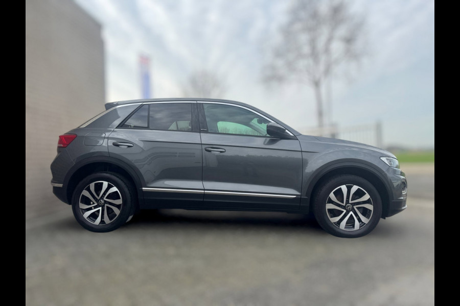 Volkswagen T-Roc 1.5 TSI Style STANDKACHEL / CAMERA / IQ LIGHT / STOELVERWARMING / CARPLAY / DRIVING SELECTION MODE