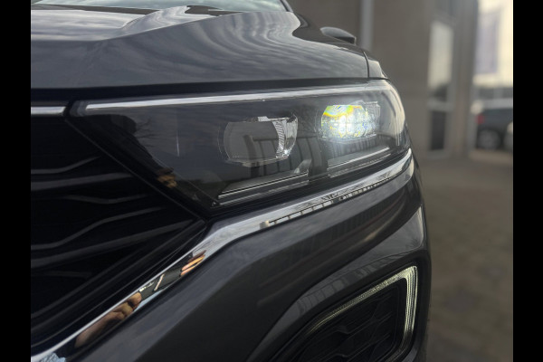 Volkswagen T-Roc 1.5 TSI Style STANDKACHEL / CAMERA / IQ LIGHT / STOELVERWARMING / CARPLAY / DRIVING SELECTION MODE