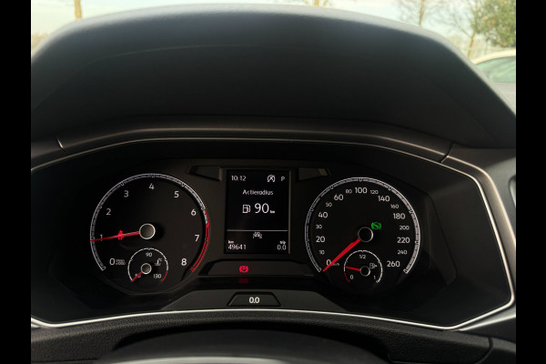 Volkswagen T-Roc 1.5 TSI Style STANDKACHEL / CAMERA / IQ LIGHT / STOELVERWARMING / CARPLAY / DRIVING SELECTION MODE