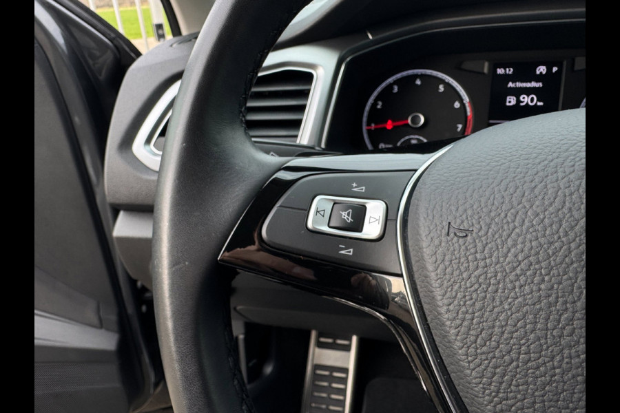 Volkswagen T-Roc 1.5 TSI Style STANDKACHEL / CAMERA / IQ LIGHT / STOELVERWARMING / CARPLAY / DRIVING SELECTION MODE