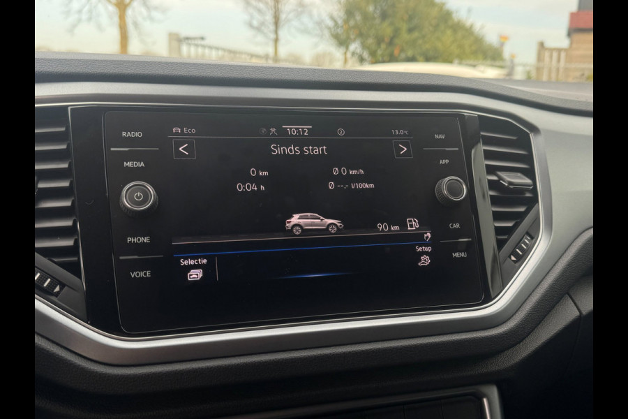 Volkswagen T-Roc 1.5 TSI Style STANDKACHEL / CAMERA / IQ LIGHT / STOELVERWARMING / CARPLAY / DRIVING SELECTION MODE