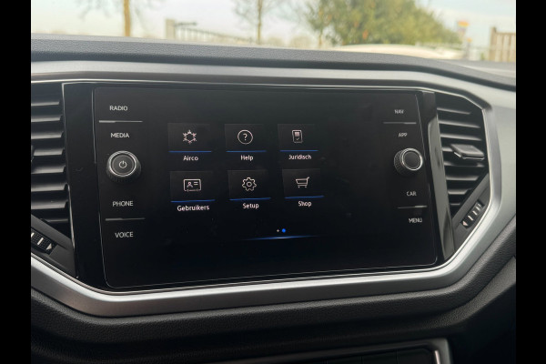 Volkswagen T-Roc 1.5 TSI Style STANDKACHEL / CAMERA / IQ LIGHT / STOELVERWARMING / CARPLAY / DRIVING SELECTION MODE