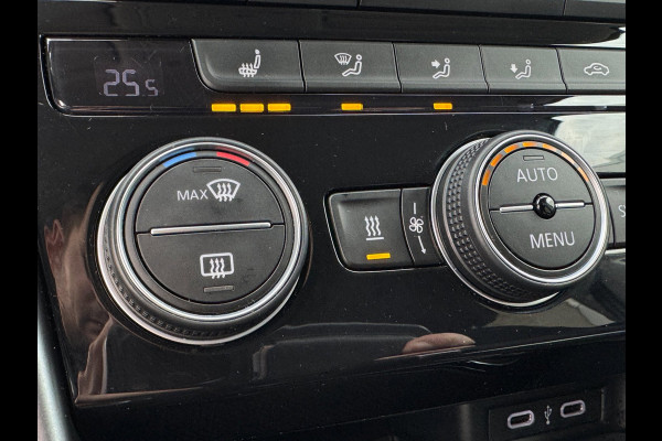 Volkswagen T-Roc 1.5 TSI Style STANDKACHEL / CAMERA / IQ LIGHT / STOELVERWARMING / CARPLAY / DRIVING SELECTION MODE