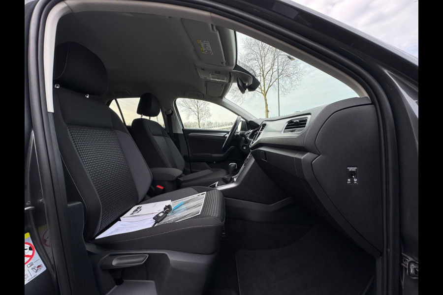 Volkswagen T-Roc 1.5 TSI Style STANDKACHEL / CAMERA / IQ LIGHT / STOELVERWARMING / CARPLAY / DRIVING SELECTION MODE