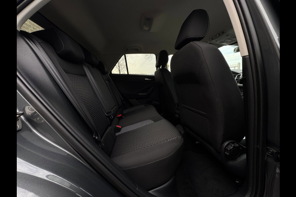 Volkswagen T-Roc 1.5 TSI Style STANDKACHEL / CAMERA / IQ LIGHT / STOELVERWARMING / CARPLAY / DRIVING SELECTION MODE