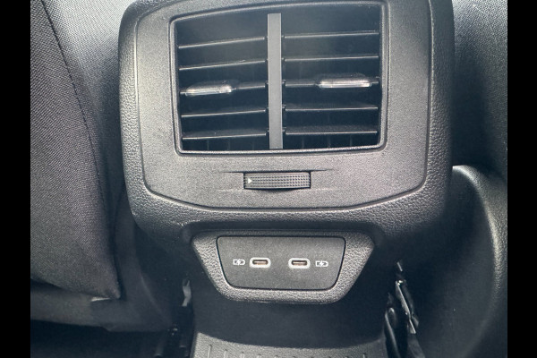 Volkswagen T-Roc 1.5 TSI Style STANDKACHEL / CAMERA / IQ LIGHT / STOELVERWARMING / CARPLAY / DRIVING SELECTION MODE