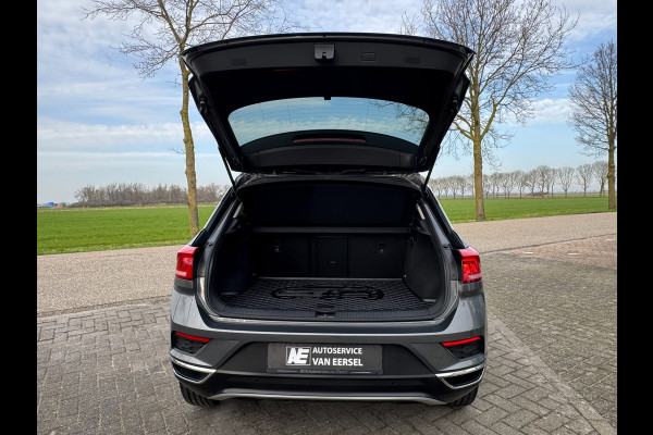Volkswagen T-Roc 1.5 TSI Style STANDKACHEL / CAMERA / IQ LIGHT / STOELVERWARMING / CARPLAY / DRIVING SELECTION MODE