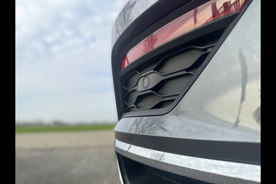 Volkswagen T-Roc 1.5 TSI Style STANDKACHEL / CAMERA / IQ LIGHT / STOELVERWARMING / CARPLAY / DRIVING SELECTION MODE