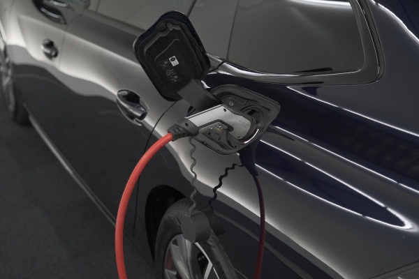 Peugeot 508 SW 1.6 HYbrid 180 Allure | Trekhaak | Elektronische Kofferklep | Adaptieve Cruise Control
