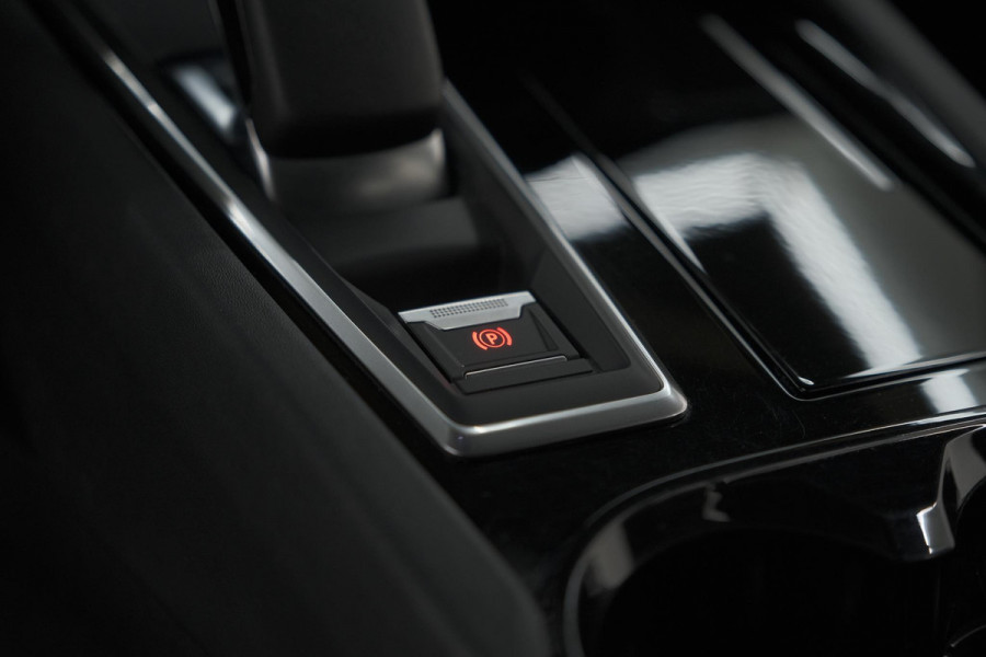 Peugeot 508 SW 1.6 HYbrid 180 Allure | Trekhaak | Elektronische Kofferklep | Adaptieve Cruise Control