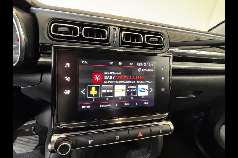 Citroën C3 1.2 PureTech S&S Shine Automaat | Navigatie | Achteruitrijcamera | Parkeersensoren | Android auto / Apple carplay