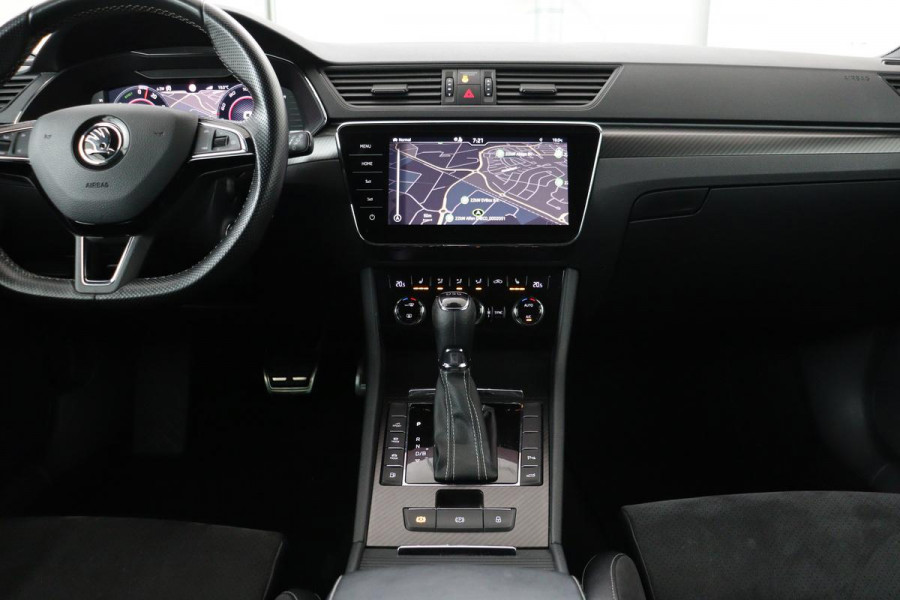 Škoda Superb 1.4 TSI iV Sportline | Trekhaak | Stoelverwarming | Matrix LED | Virtual Cockpit | Camera | Alcantara | Canton sound | Memory | Carplay | Navigatie | PHEV