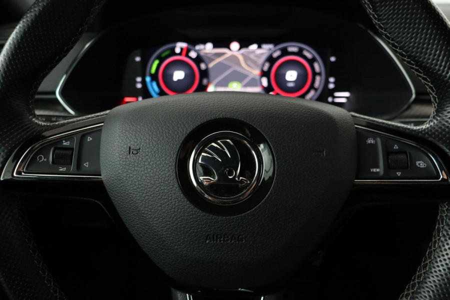 Škoda Superb 1.4 TSI iV Sportline | Trekhaak | Stoelverwarming | Matrix LED | Virtual Cockpit | Camera | Alcantara | Canton sound | Memory | Carplay | Navigatie | PHEV