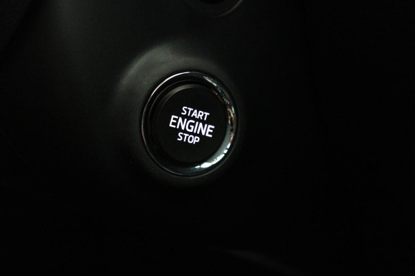 Škoda Superb 1.4 TSI iV Sportline | Trekhaak | Stoelverwarming | Matrix LED | Virtual Cockpit | Camera | Alcantara | Canton sound | Memory | Carplay | Navigatie | PHEV