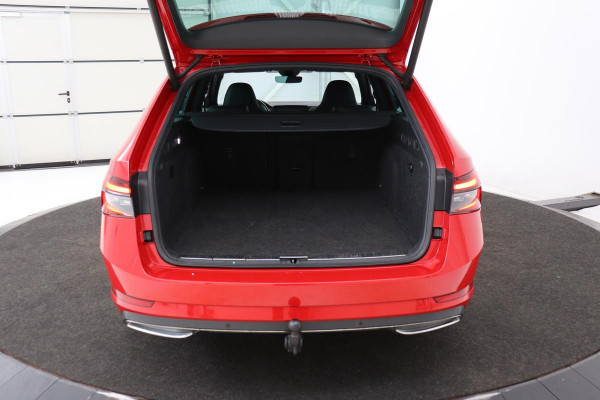 Škoda Superb 1.4 TSI iV Sportline | Trekhaak | Stoelverwarming | Matrix LED | Virtual Cockpit | Camera | Alcantara | Canton sound | Memory | Carplay | Navigatie | PHEV