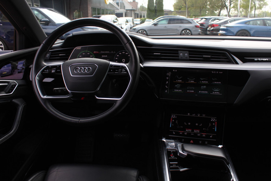 Audi e-tron Sportback 55 quattro edition 95 kWh / SoH 94,8% / Full option! / Panoramadak / Camera / Head-up / RS Seats / 21'' / Luchtvering / Matrix LED / B&O / ACC / Stoelverwarming