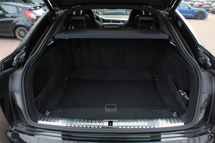 Audi e-tron Sportback 55 quattro edition 95 kWh / SoH 94,8% / Full option! / Panoramadak / Camera / Head-up / RS Seats / 21'' / Luchtvering / Matrix LED / B&O / ACC / Stoelverwarming