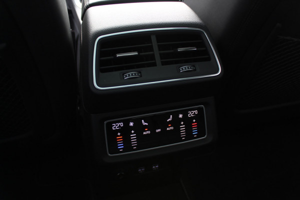 Audi e-tron Sportback 55 quattro edition 95 kWh / SoH 94,8% / Full option! / Panoramadak / Camera / Head-up / RS Seats / 21'' / Luchtvering / Matrix LED / B&O / ACC / Stoelverwarming